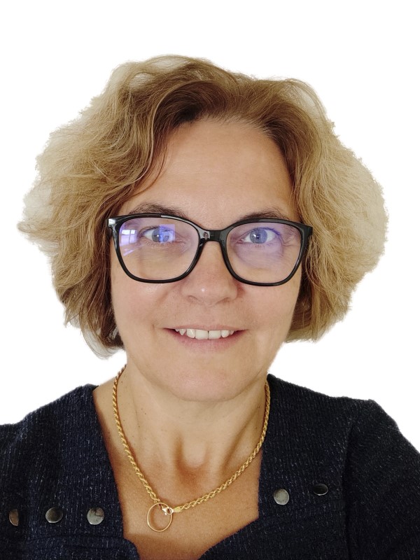 Clara BODIGUEL Alto SEM 	06 24 77 85 78	clara.bodiguel@neuf.fr 27 Rue de Rodon 78320  Le Mesnil Saint Denis


